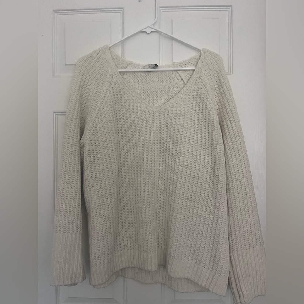 Lucky Brand Women's V-Neck Cream Sweater Size L
